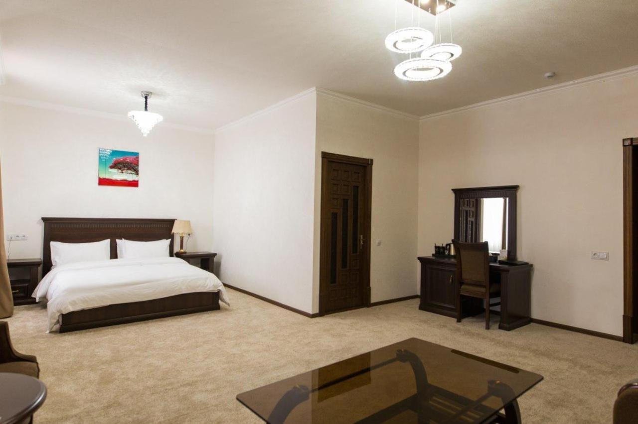 Alexander Hotel Samarcande Extérieur photo